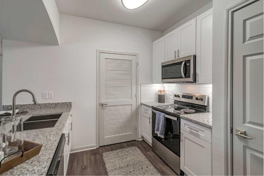 Cortland Ridglea Image