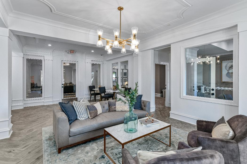 Cortland Ridglea Image