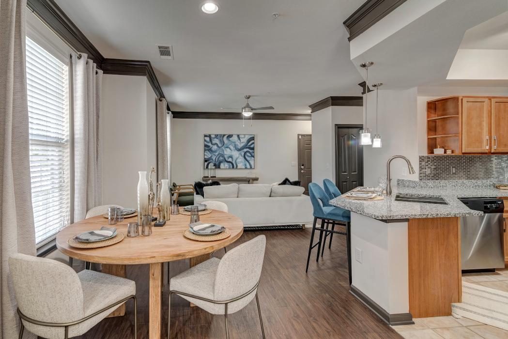 Cortland Ridglea Logo