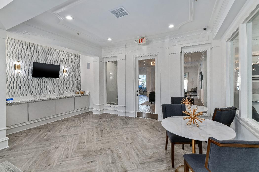 Cortland Ridglea Image