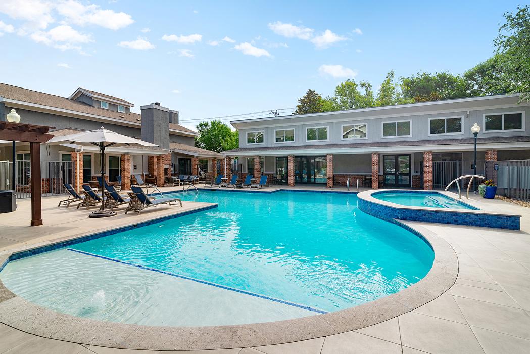 Cortland Ridglea Image