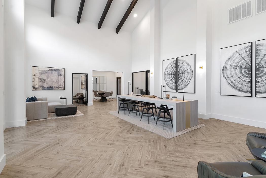 Cortland Ridglea Image