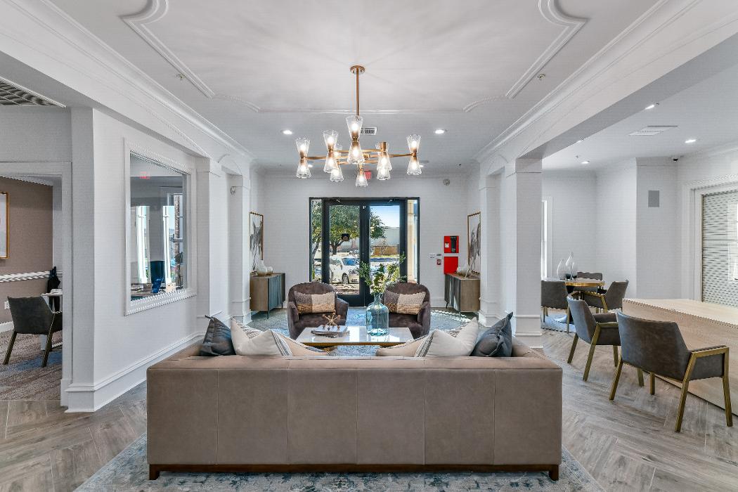 Cortland Ridglea Image