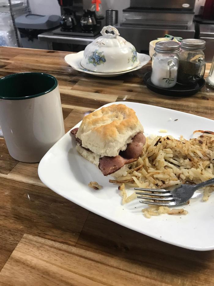 Mama's Downhome Kitchen