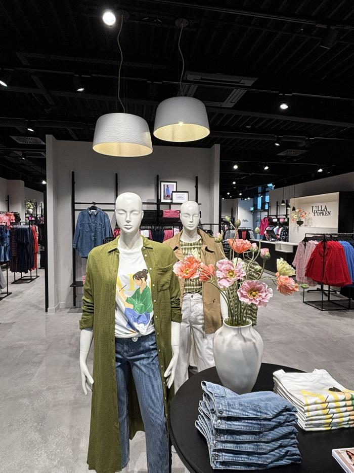 Ulla Popken | Große Größen | Leer Ems Park, Nüttermoorer Straße in Leer (Ostfriesland)