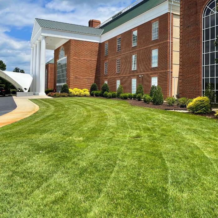 Schultz Lawnscapes Richmond VA Image