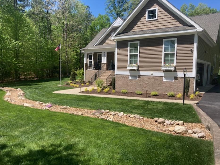 Schultz Lawnscapes Richmond VA Image