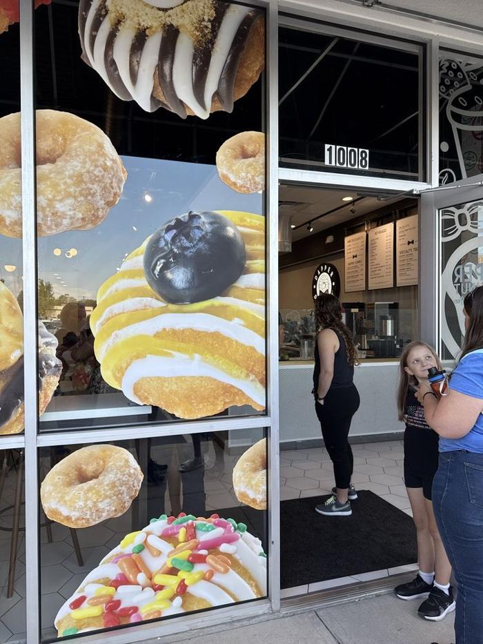 Dapper Doughnut Sanford-Westwood