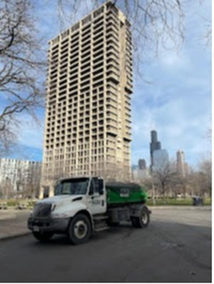 Downtown Chicago roll off dumpster delivery
WasteBox Inc truck delivering a roll off dumpster for contractor cleanup and job site debris removal in the Chicago area.