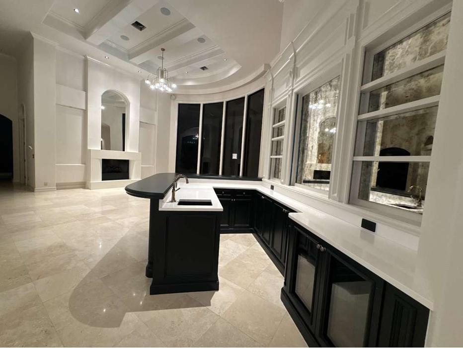 After post-construction cleaning by Phoenix Cleaning in Marco Island and Naples. Our experienced team removes dust, debris, and fine particles, leaving the property move-in ready with a professional finish.