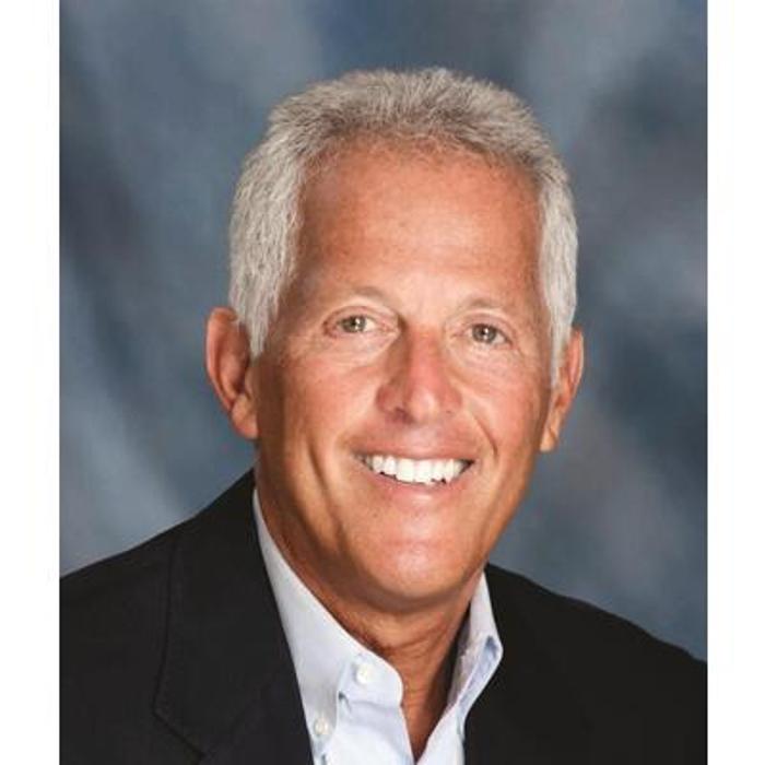 Howard Goldberg, Realtor-RE/MAX Consultants Realty I