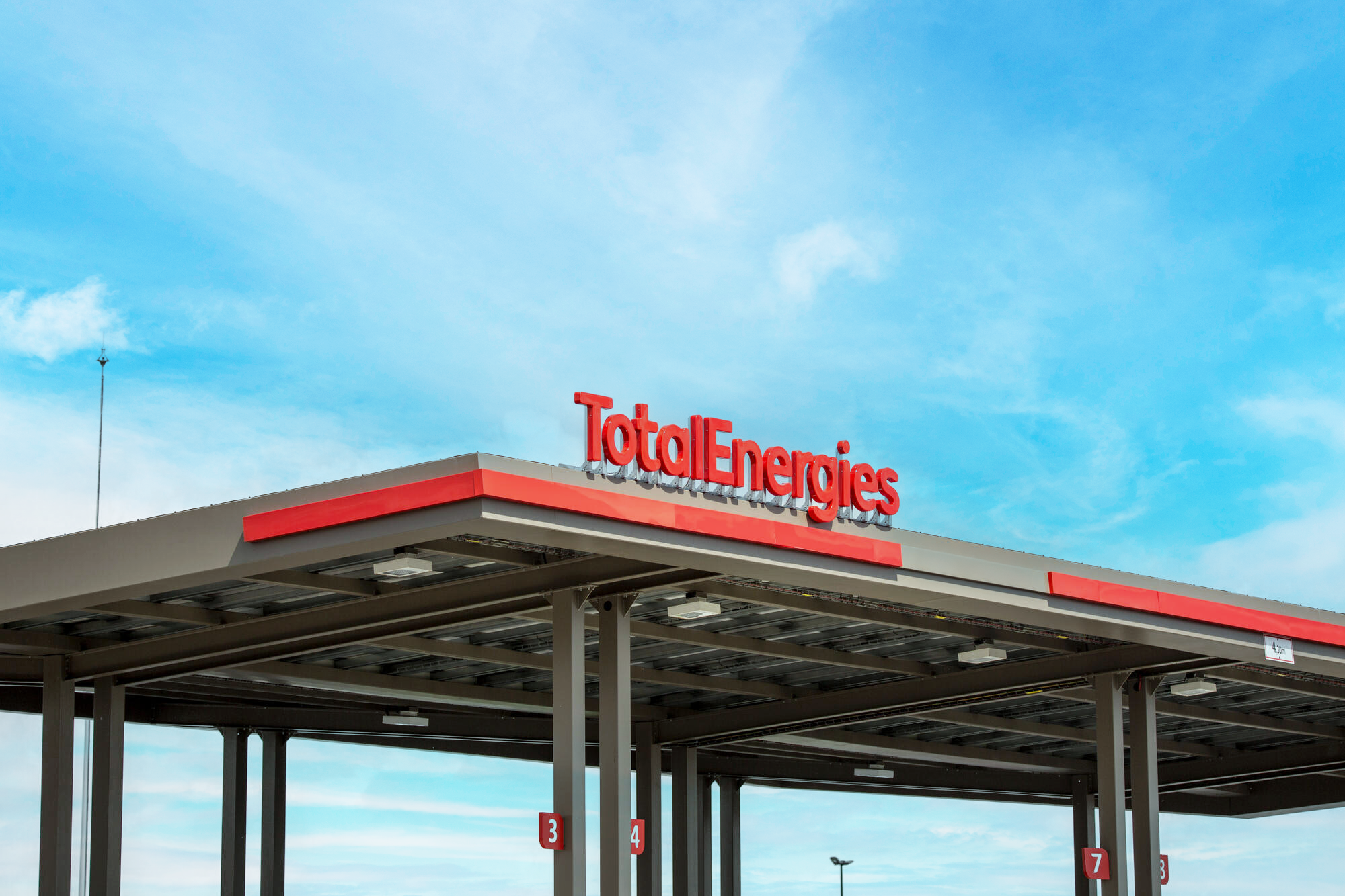 This is a picture representing NF080424 (FUELING) - RELAIS DE LIVRON AUTOMAT This is a picture representing NF080424 (FUELING) - RELAIS DE LIVRON AUTOMAT