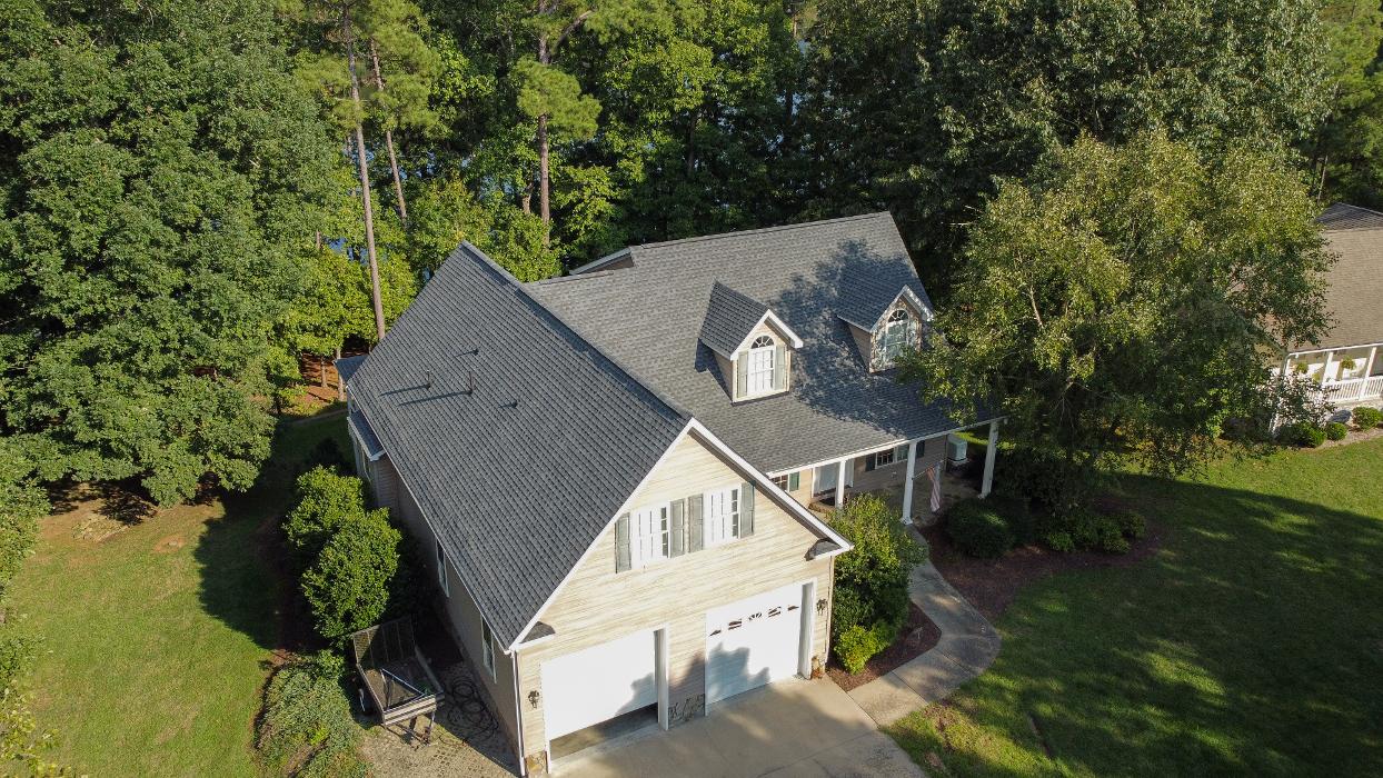 Kenneth Daniel Roofing Image