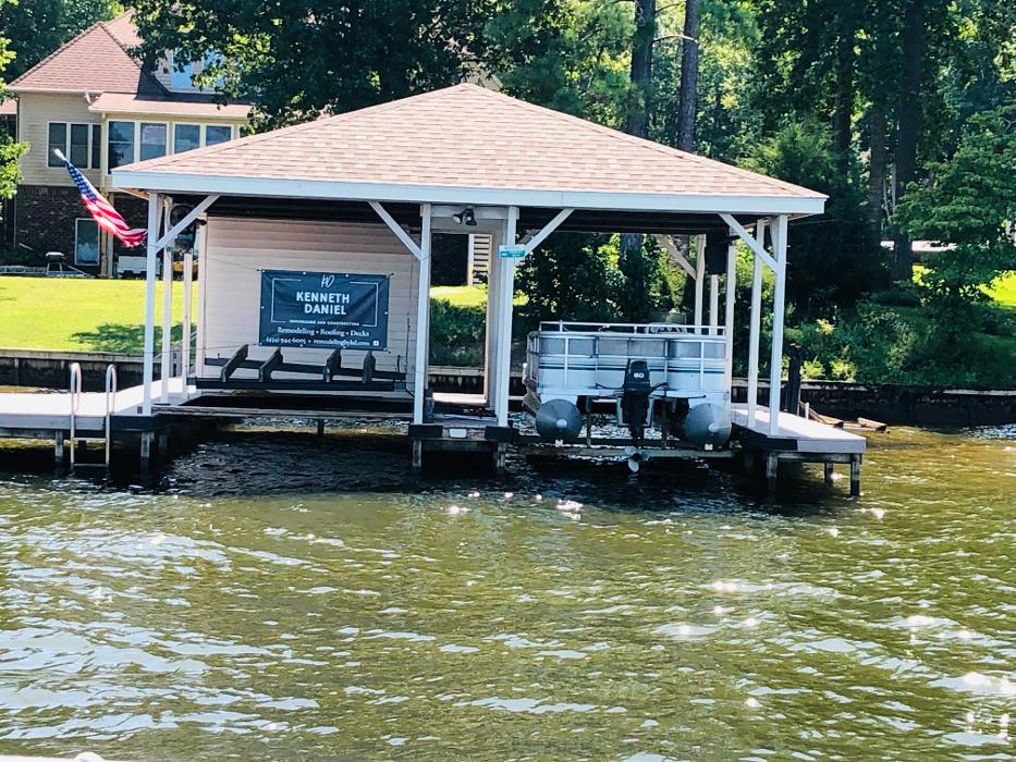 Kenneth Daniel Roofing Image