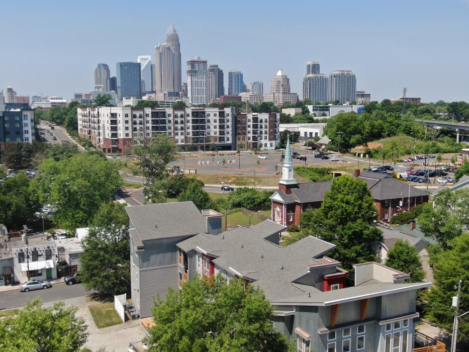 Signature Exteriors Image