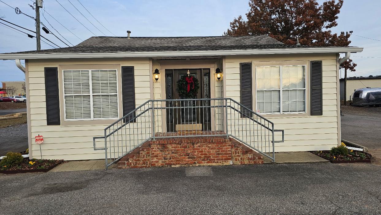 Ridgeline Roofing & Restoration Image