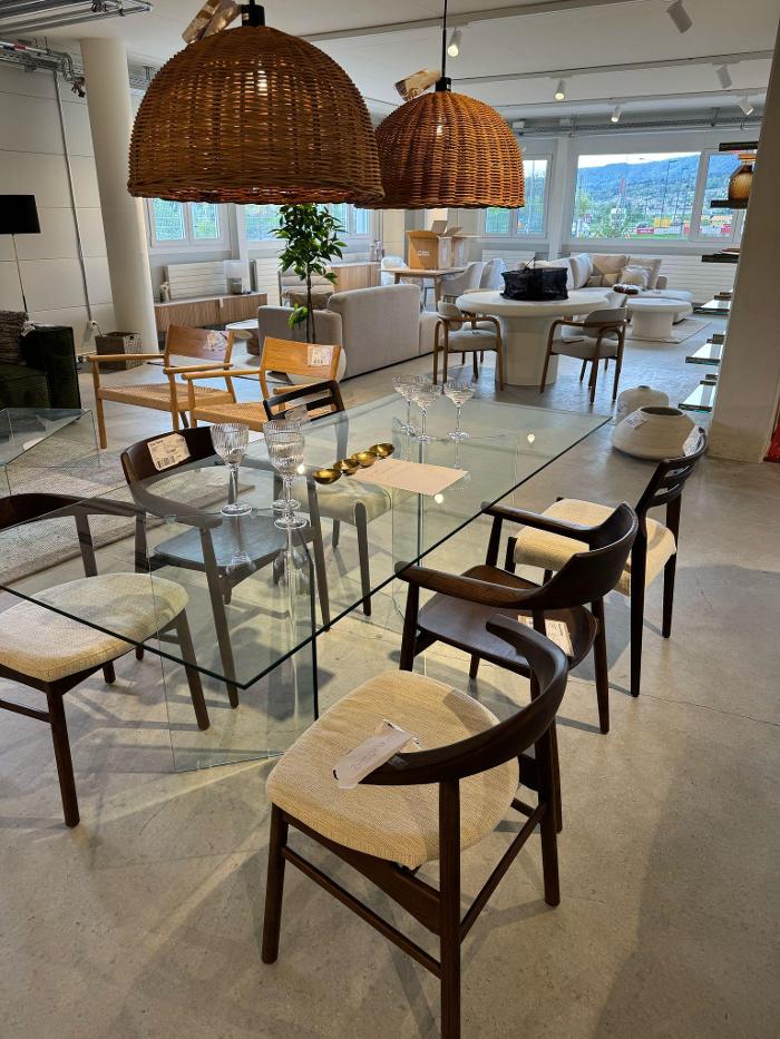 Tradingzone AG neue & gebrauchte Büromöbel, Allmendstrasse in Regensdorf