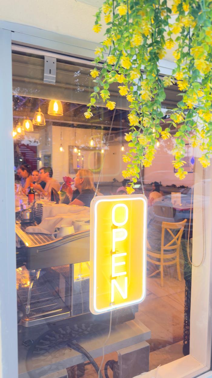 'O Munaciello Coral Way Image