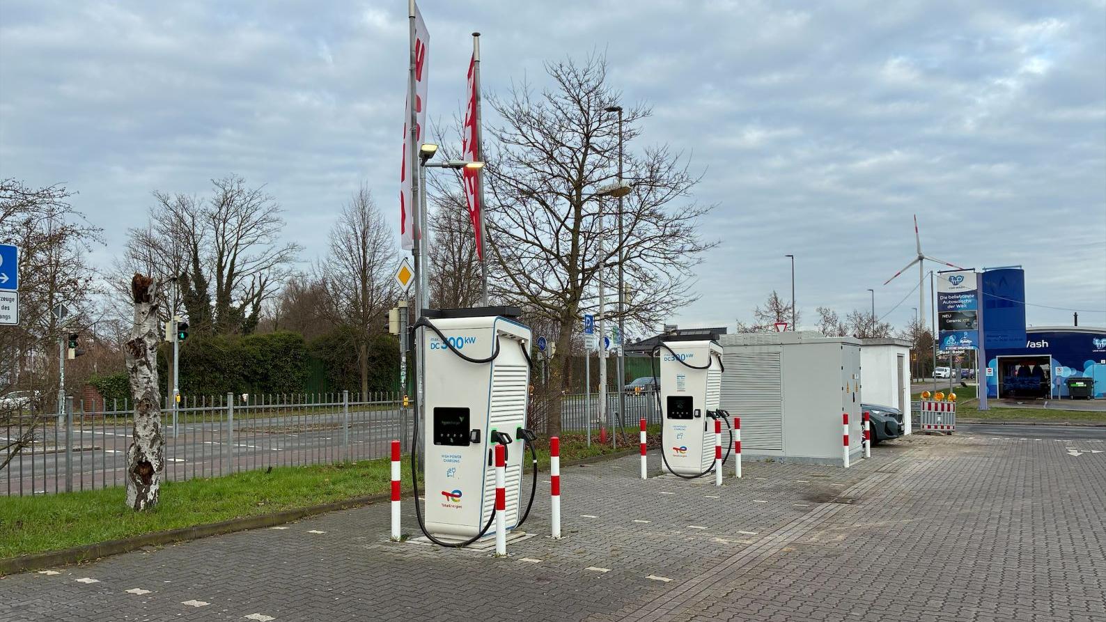 TotalEnergies Charging Station, Kalmsweg in Bremen
