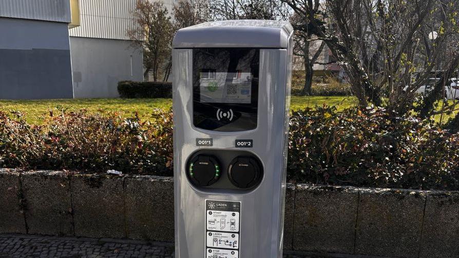 TotalEnergies Charging Station, Eugen-Bolz-Kehre in Berlin