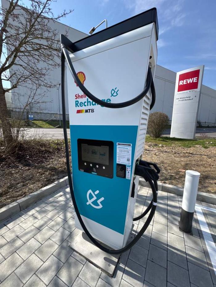 Shell Recharge Charging Station, Am Römerfeld in Bondorf