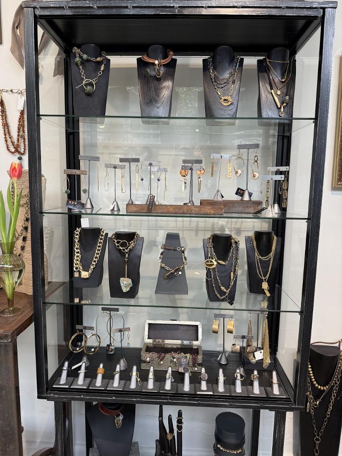 Modern Nomad Home Image