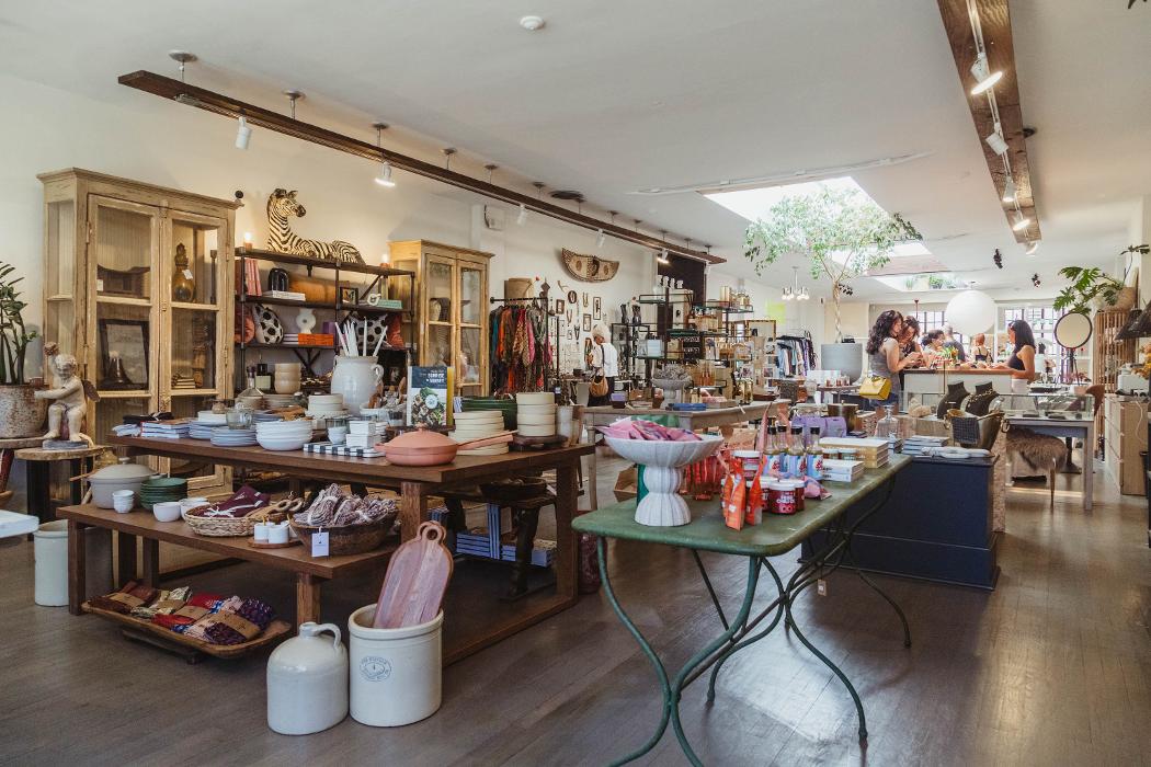 Modern Nomad Home Image