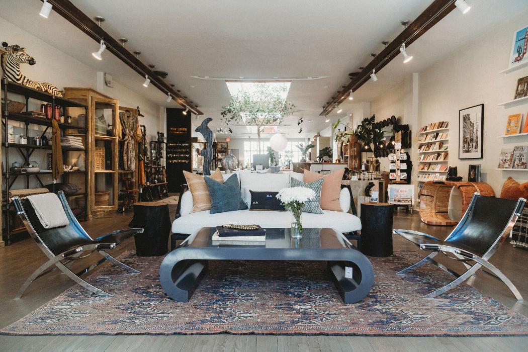 Modern Nomad Home Image