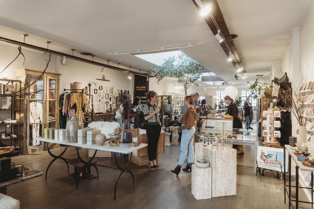 Modern Nomad Home Image