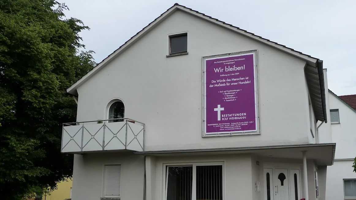 Bestattungen Rolf Wehrmann, Grille in Minden