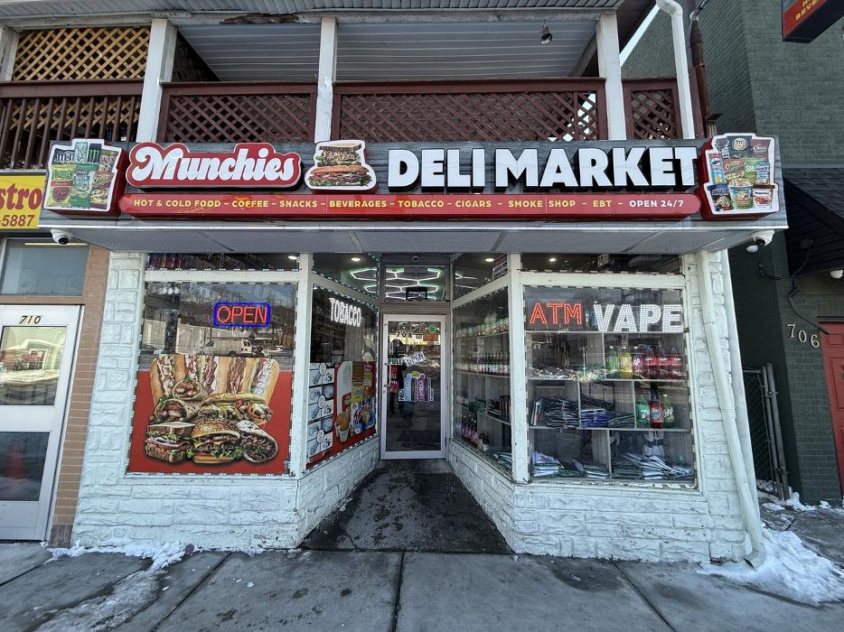 CoinFlip Bitcoin ATM - Munchies Deli Market (Coatesville) Image