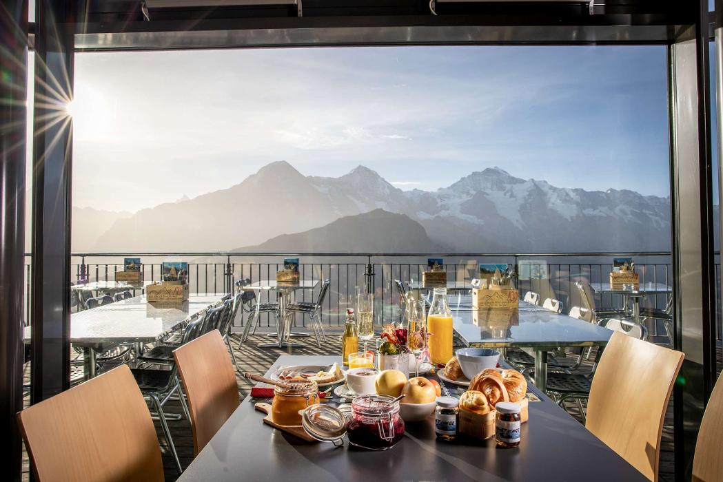 Panorama-Restaurant und Hotel Schynige Platte, Schynige Platte Bahn in Gsteigwiler