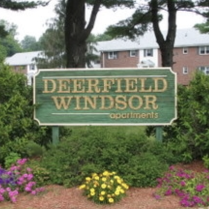 Deerfield Windsor Apartments