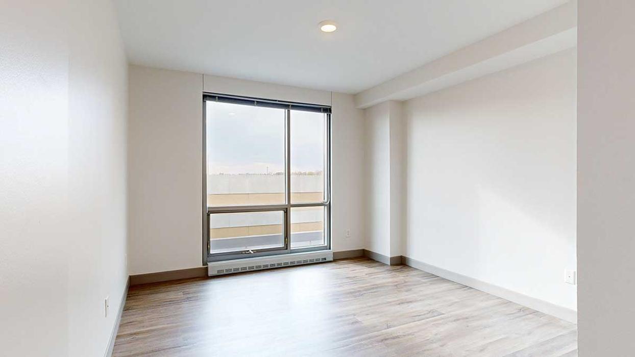 Midtown Crossing Apartments Image