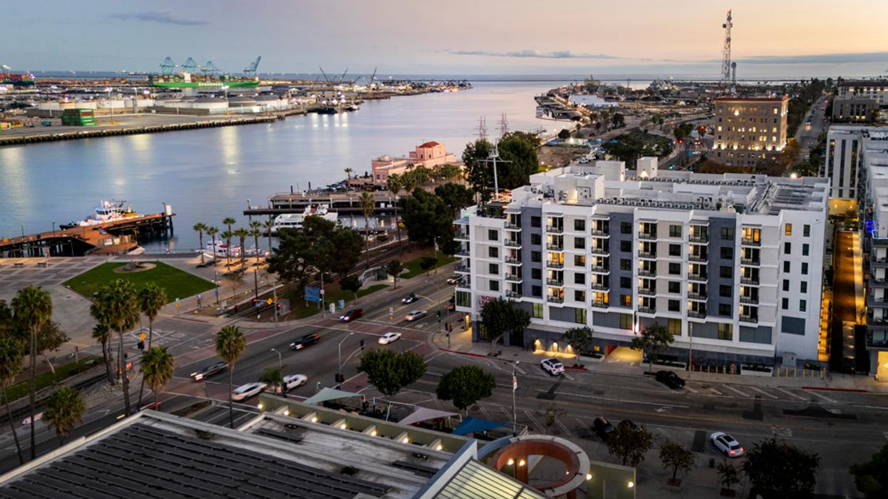 Vivo on Harbor Apartments