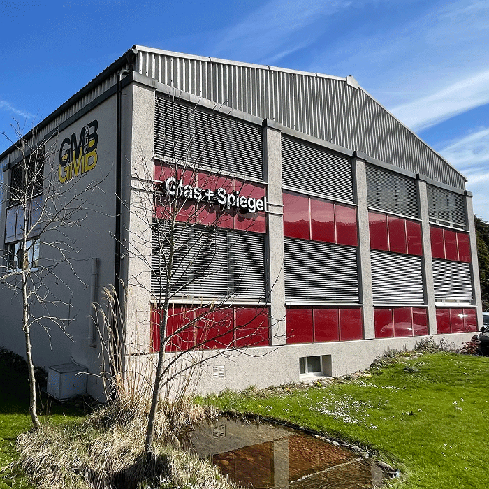 Glasmanufaktur Baden AG, Kirchweg in Ehrendingen