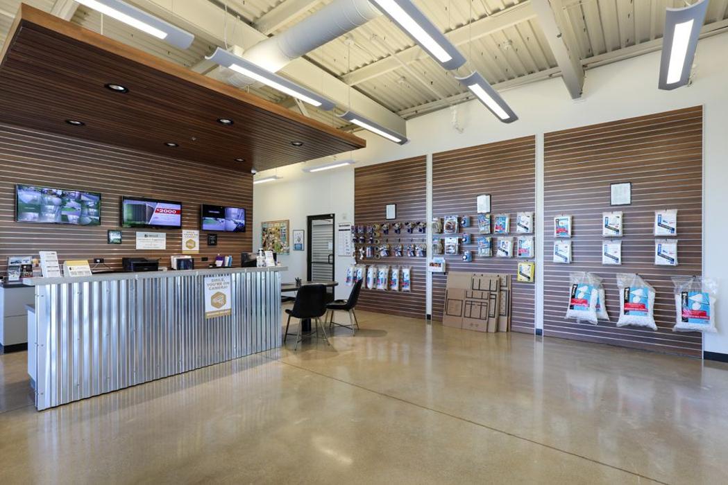 New Shackle Self Storage
