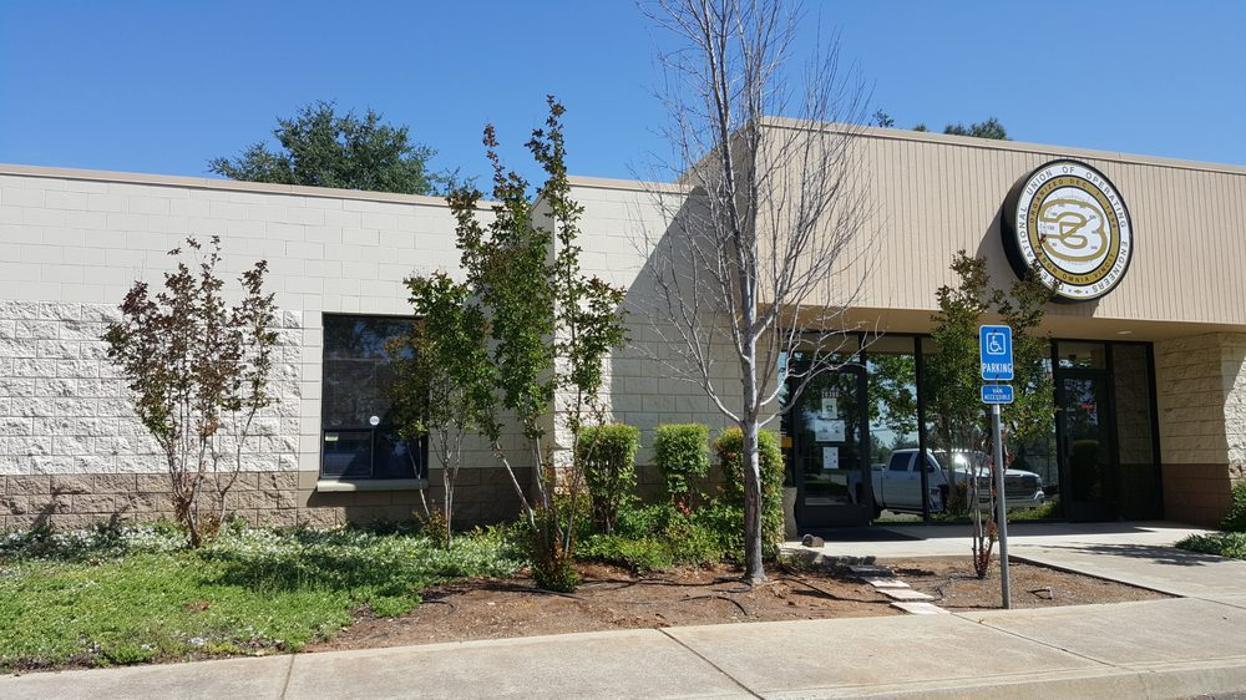 OE Federal Credit Union - Redding Branch Image