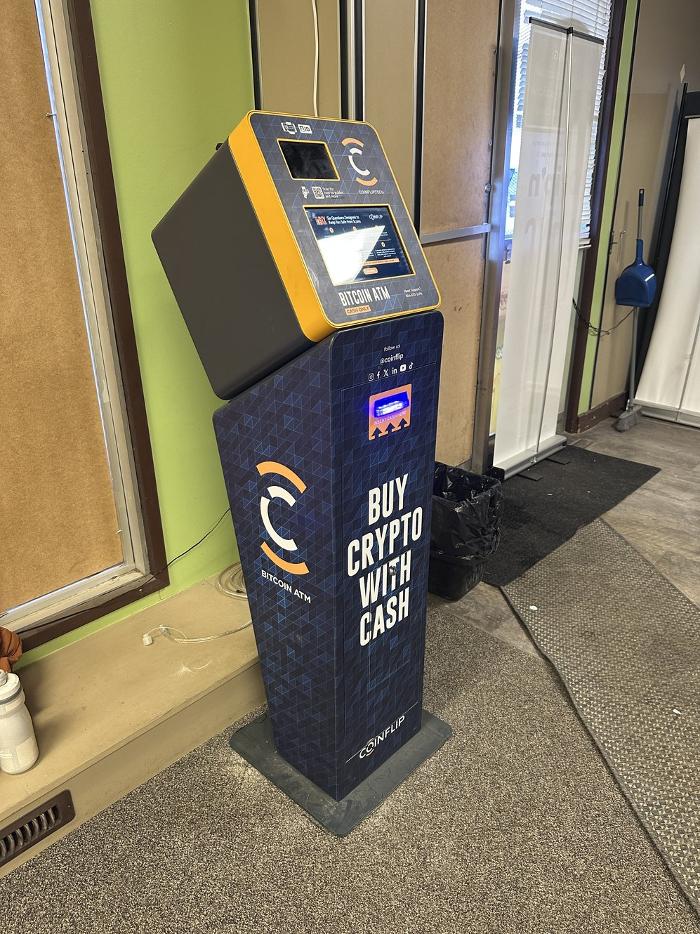 CoinFlip Bitcoin ATM - Vape Mart (Prince Albert)