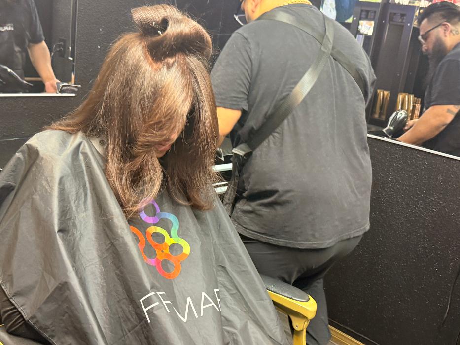 Gordito Peinado Barbershop Haircuts Beards Shaves Color Image