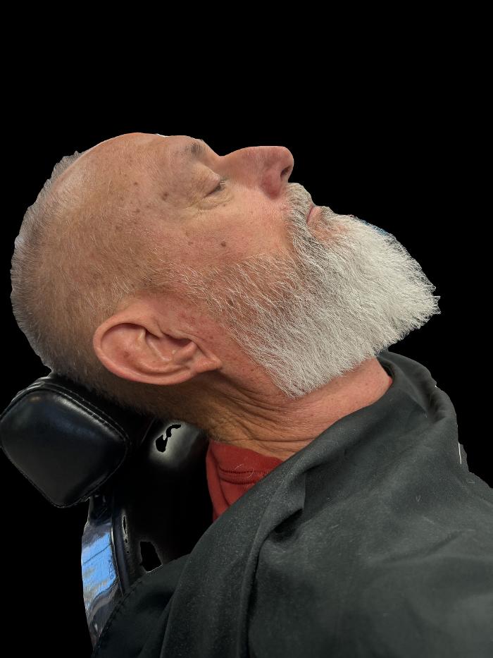 Gordito Peinado Barbershop Haircuts Beards Shaves Color Image