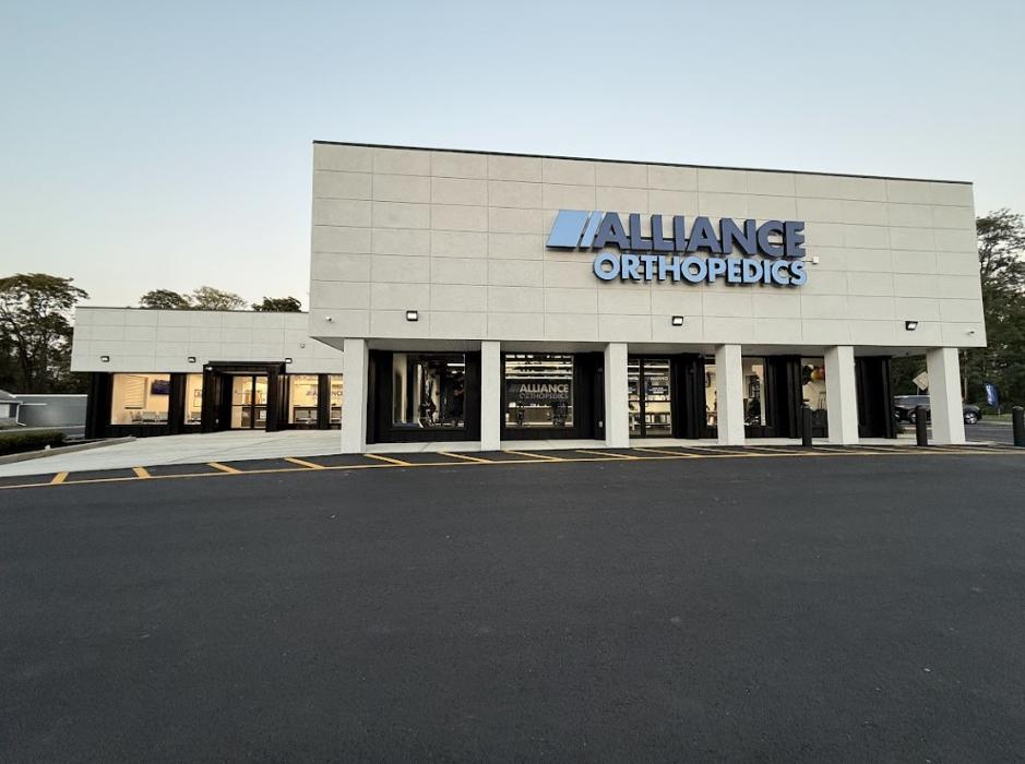 Shaigan Iqbal, MD Image