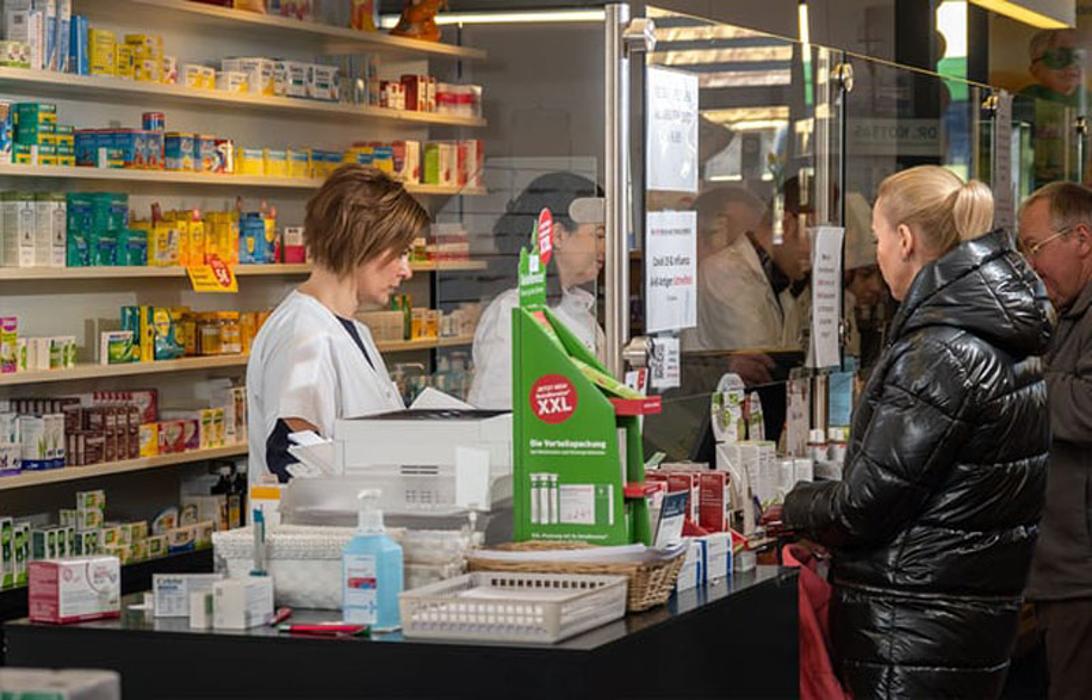 Apotheke Himberg Mag. Meixner KG, Hauptplatz in Himberg bei Wien