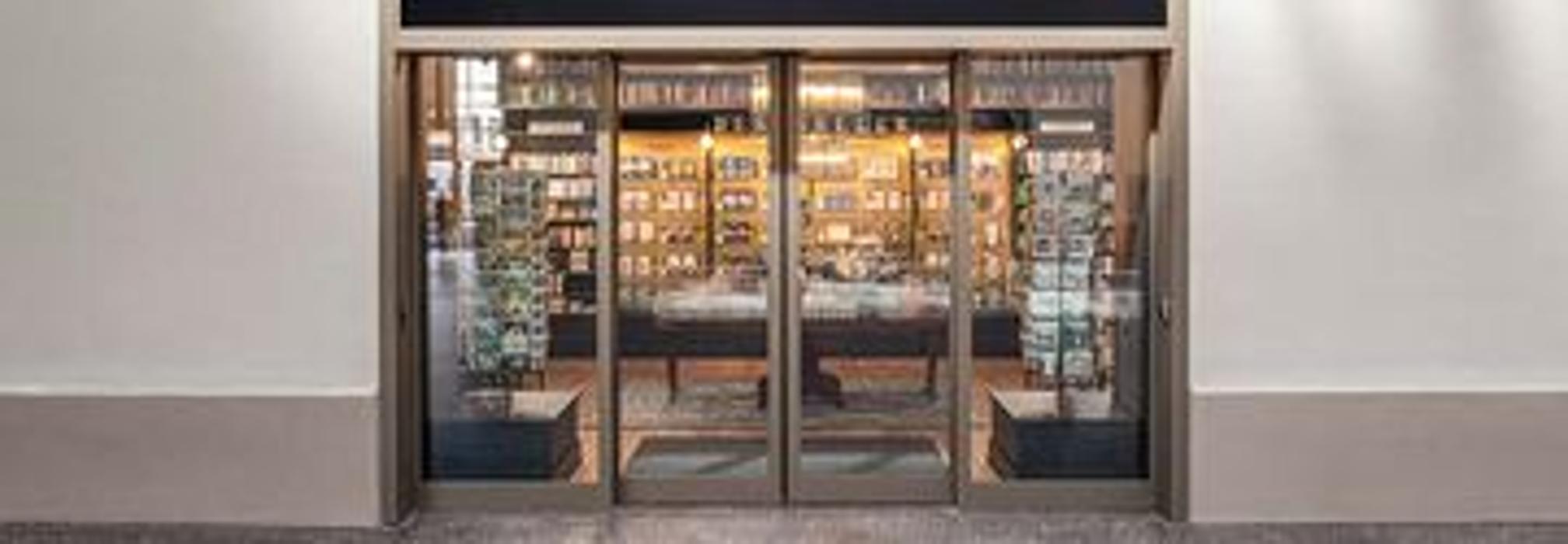 Orell Füssli Bahnhof Basel SBB - Westflügel, Centralbahnstrasse in Basel