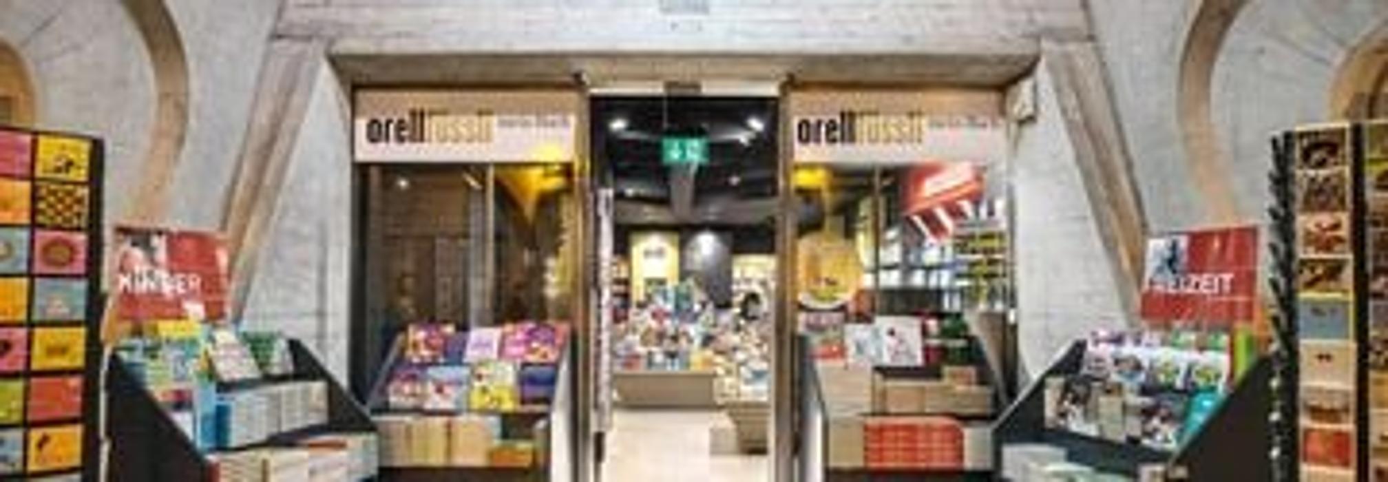 Orell Füssli Bahnhof Zürich Stadelhofen, Stadelhoferstrasse in Zürich