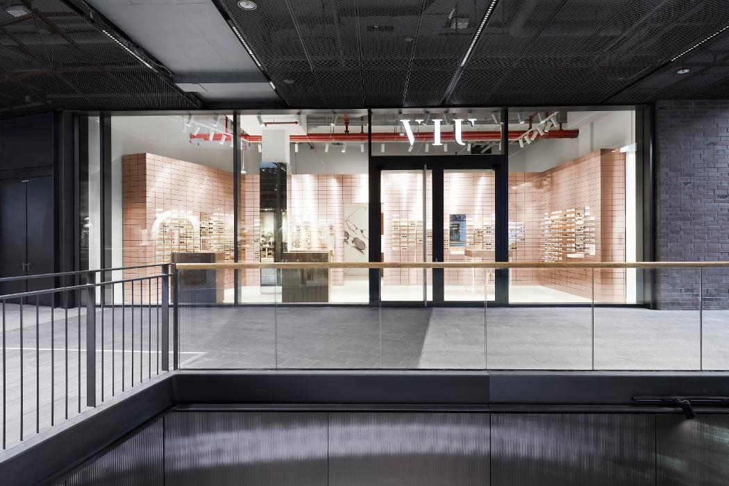 VIU - Optiker & Brillengeschäft, San-Francisco-Straße in Hamburg