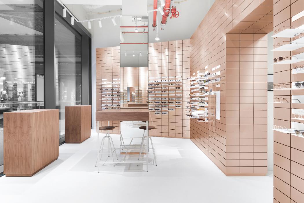 VIU - Optiker & Brillengeschäft, San-Francisco-Straße in Hamburg