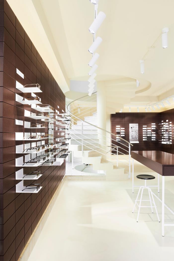 VIU - Optiker & Brillengeschäft, Poststrasse in Chur