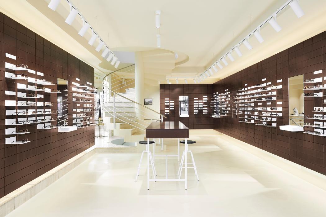 VIU - Optiker & Brillengeschäft, Poststrasse in Chur