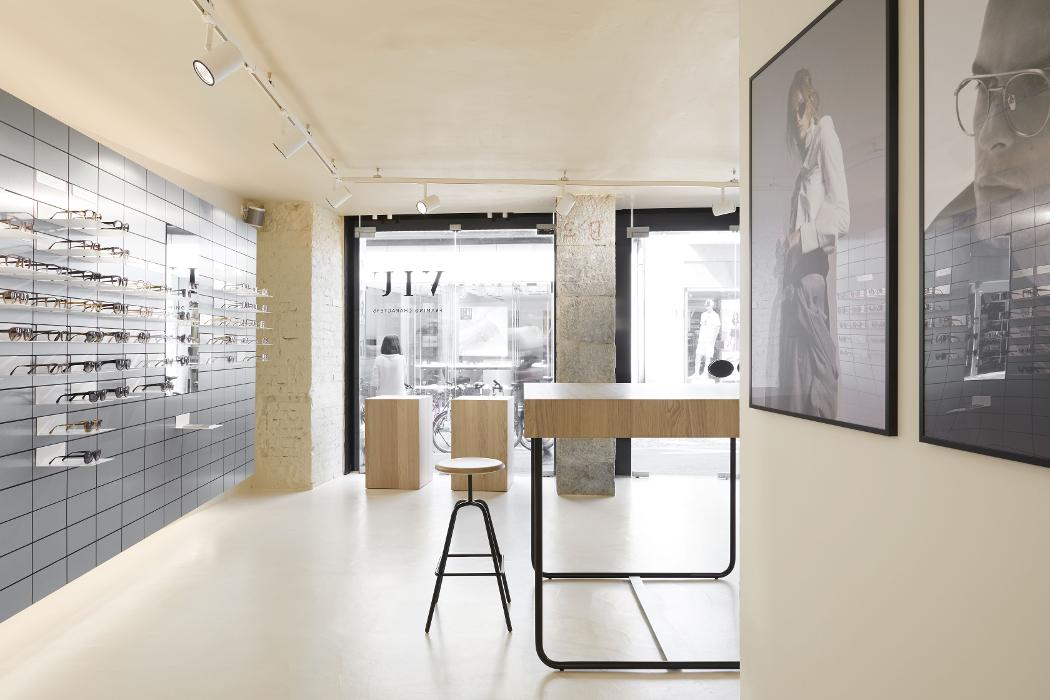 VIU - Optiker & Brillengeschäft, Sporgasse in Graz